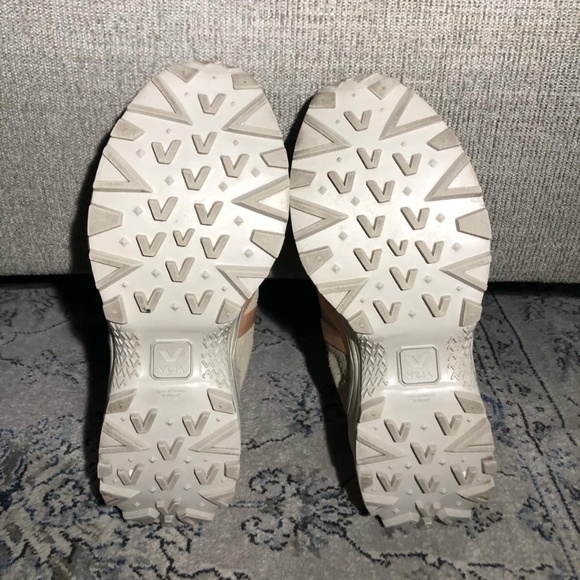 Veja Women's Sneakers in Beige and Gray - Picture 10 of 11